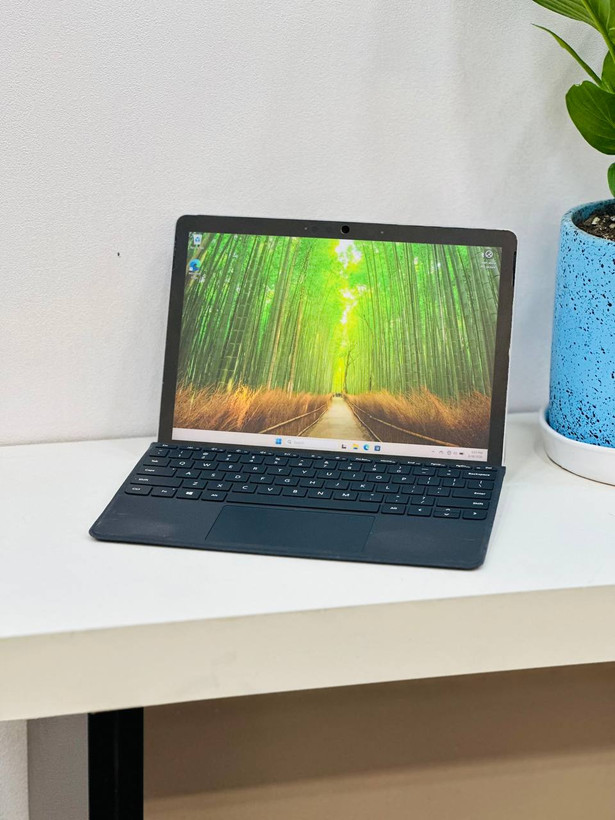 Microsoft Surface Go 2 Core m3 8GB 256GB همراه کیبورد